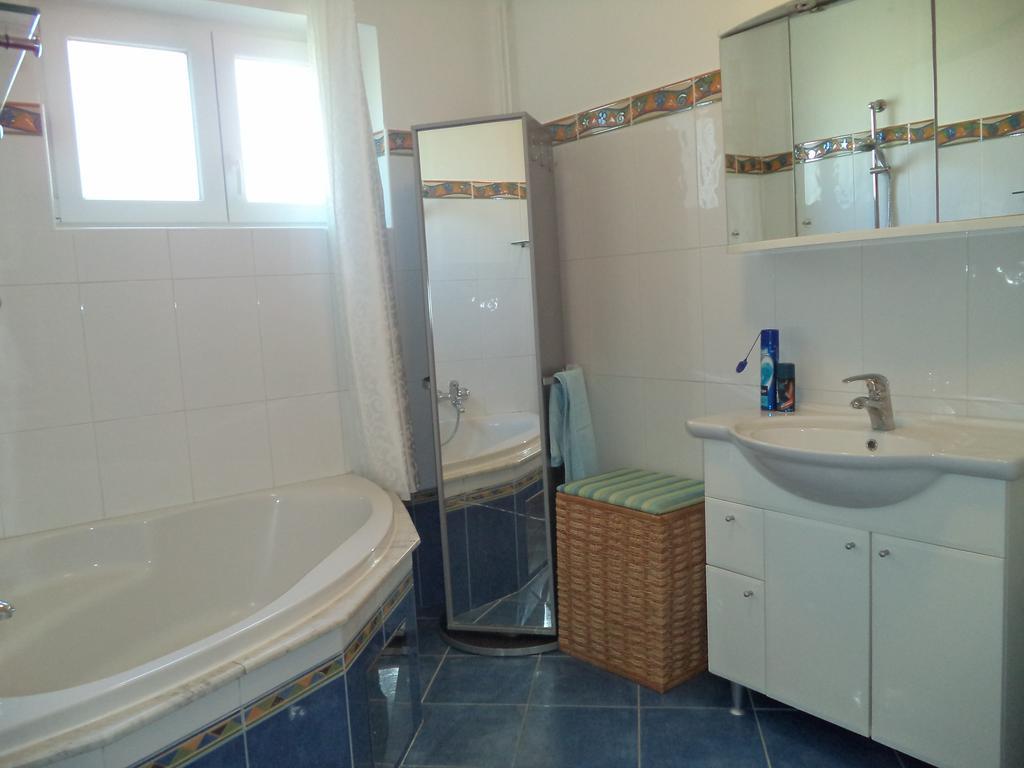 Valeriana Apartment Пула Екстериор снимка