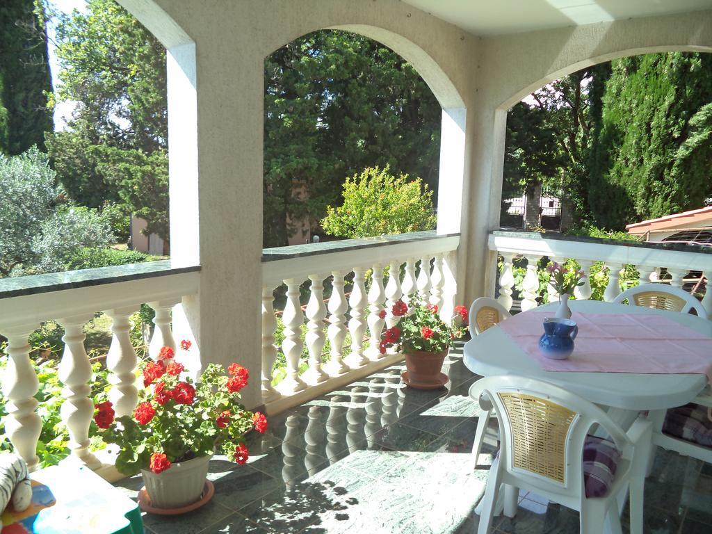 Valeriana Apartment Пула Екстериор снимка