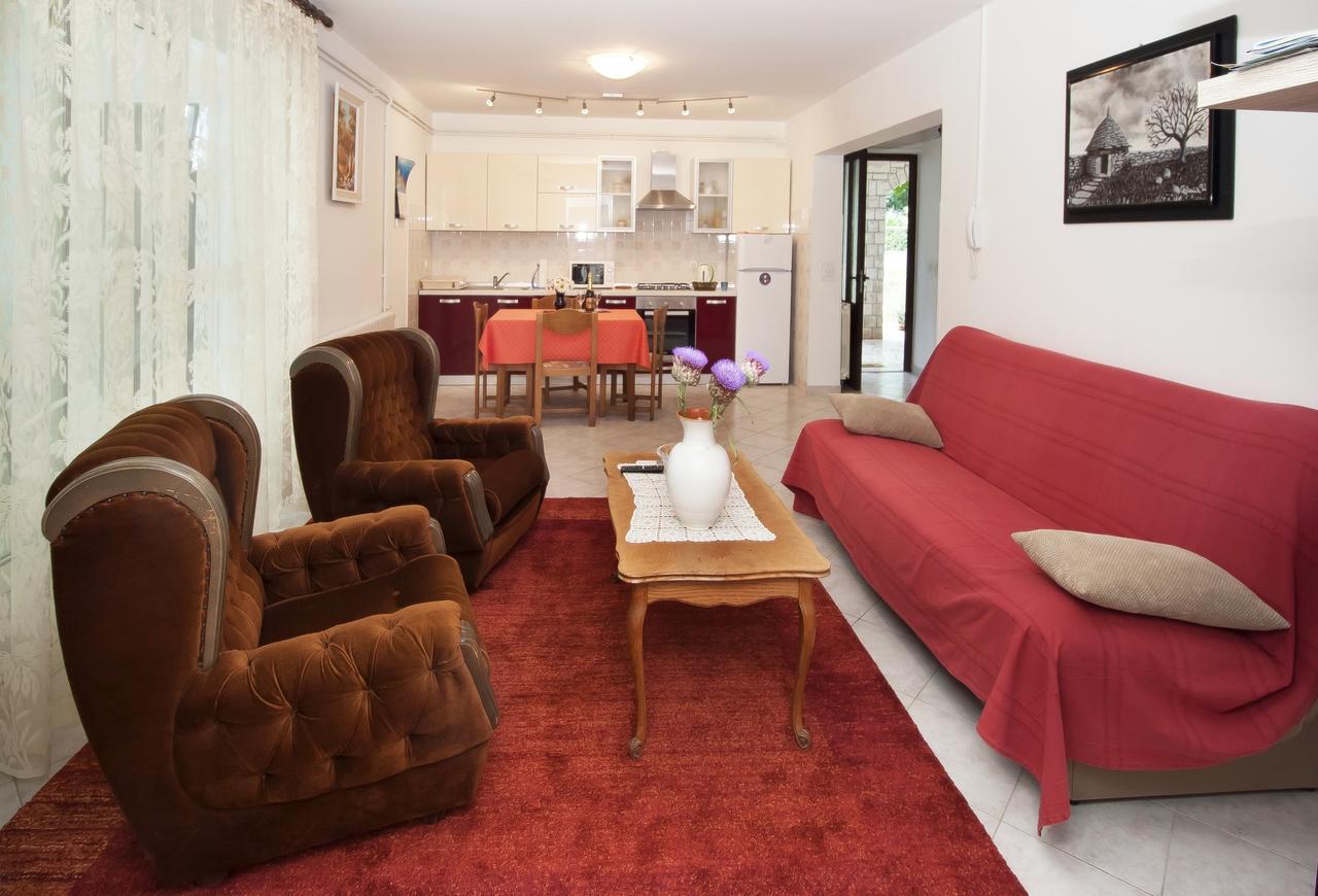 Valeriana Apartment Пула Екстериор снимка