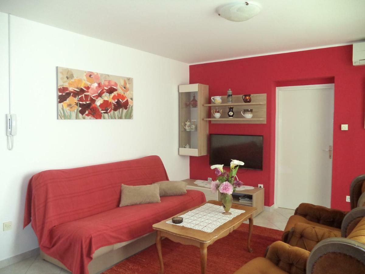 Valeriana Apartment Пула Екстериор снимка